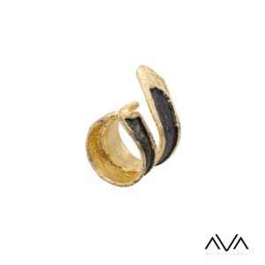 Anillo “ANEMOS” AVA by Mibranda, color negro