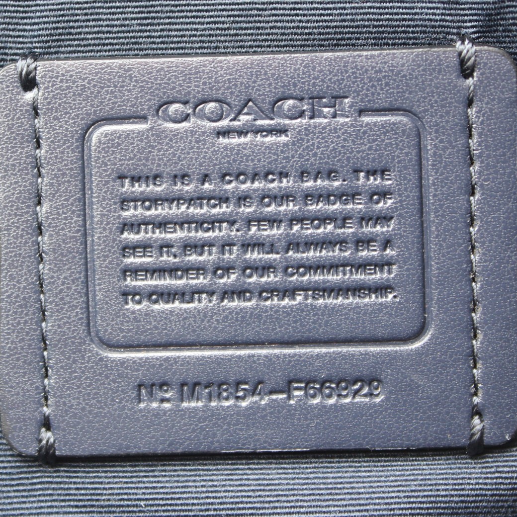 Bolso Tote CITY, de Coach, con estampado a cuadros azul marino