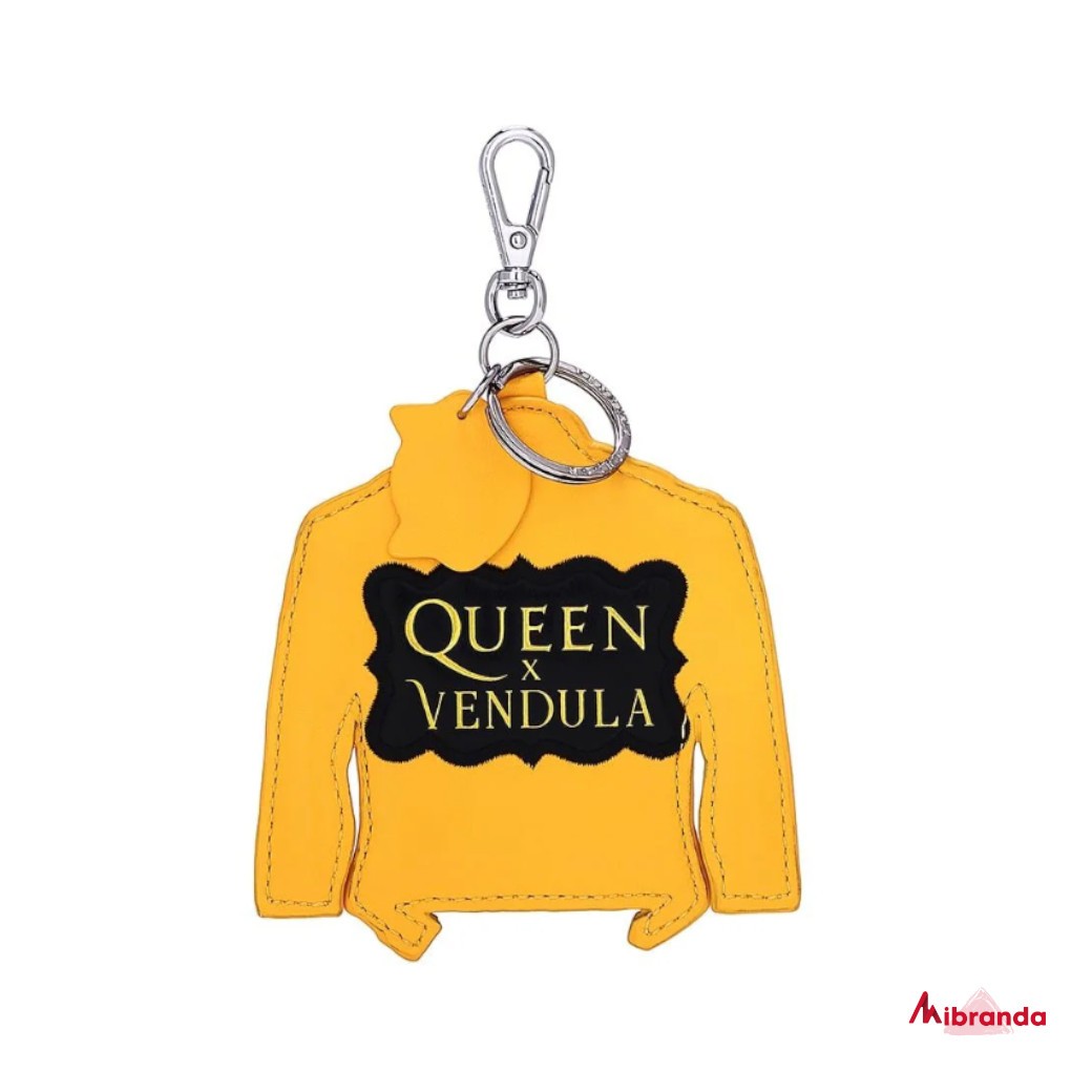 Llavero con forma de chaqueta de Queen, de Vendula London.